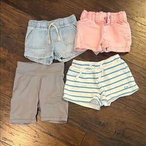 Bundle of Girls Shorts (4 pairs, various Brands)